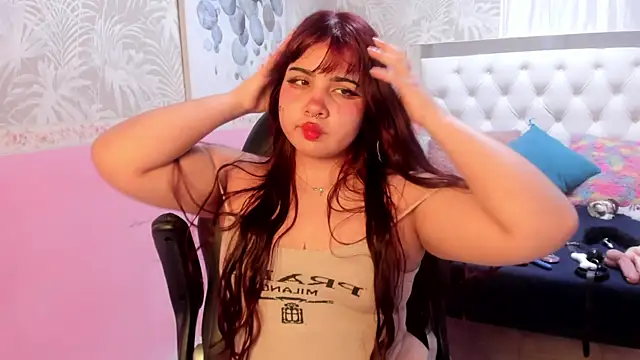 Zara Snow online show from 10, 4, 2026