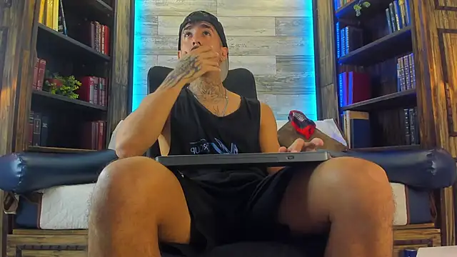 Donovan Desmond online show from 28, 10, 2025