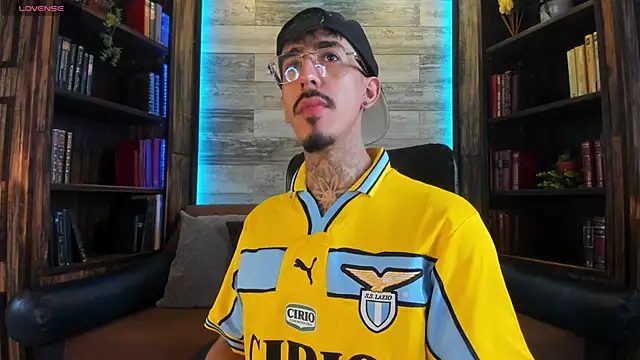 Donovan Desmond online show from 18, 11, 2025