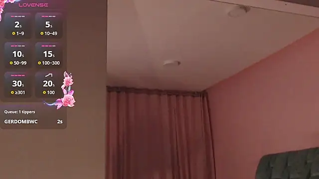 Snapshot of Camila_Russoo chatting on 14, 2, 2026 Camila Russoo online show from 14, 2, 2026