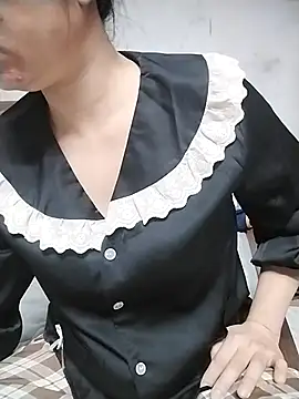 Snapshot of Mie_rose chatting on 4, 11, 2025 Mie rose online show from 4, 11, 2025