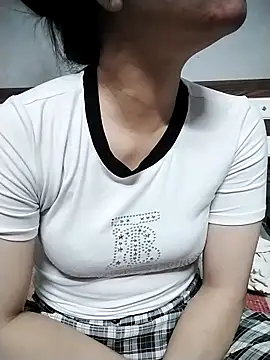 Snapshot of Mie_rose chatting on 12, 11, 2025 Mie rose online show from 12, 11, 2025