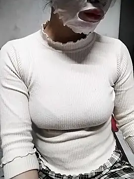 Snapshot of Mie_rose chatting on 22, 11, 2025 Mie rose online show from 22, 11, 2025