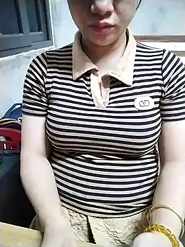 Snapshot of Mie_rose chatting on 25, 4, 2026 Mie rose online show from 25, 4, 2026
