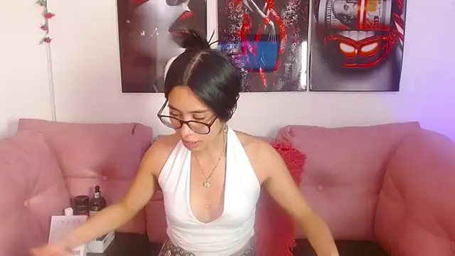 Snapshot of Miahotcs1 chatting on 25, 3, 2026 Miahotcs1 online show from 25, 3, 2026