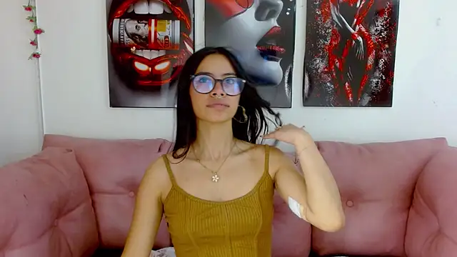 Snapshot of Miahotcs1 chatting on 17, 4, 2026 Miahotcs1 online show from 17, 4, 2026