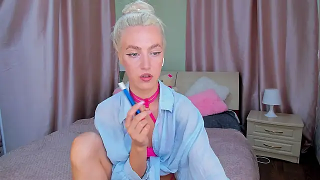 mishapallmer online show from 21, 7, 2026