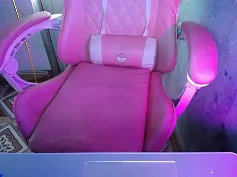 Snapshot of ahoa_Tk chatting on 15, 12, 2025 ahoa Tk online show from 15, 12, 2025