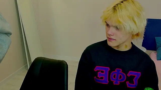 Bonnie And C1yde online show from 19, 10, 2025