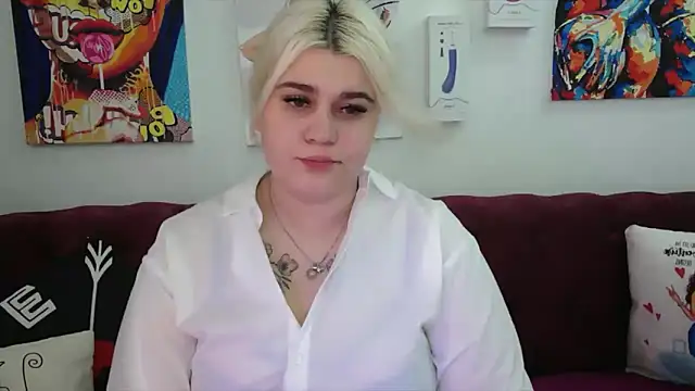 Snapshot of Amber_Monro chatting on 11, 9, 2025 Amber Monro online show from 11, 9, 2025