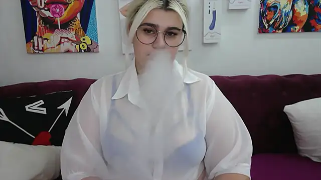 Snapshot of Amber_Monro chatting on 24, 9, 2025 Amber Monro online show from 24, 9, 2025