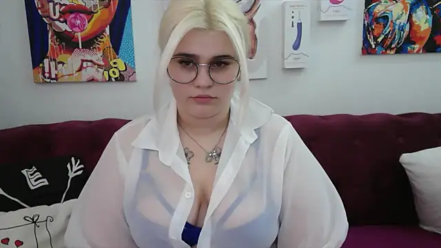 Snapshot of Amber_Monro chatting on 26, 9, 2025 Amber Monro online show from 26, 9, 2025