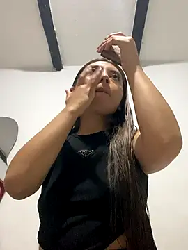 Sara-cooper2 online show from 29, 10, 2025