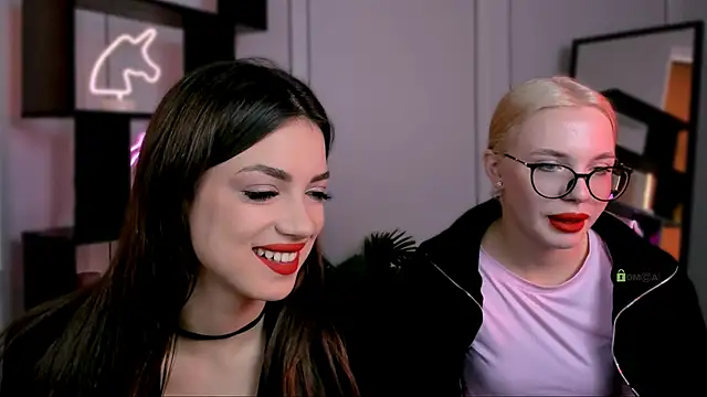 Snapshot of rose_style chatting on 17, 10, 2025 rose style online show from 17, 10, 2025