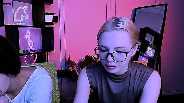 Snapshot of rose_style chatting on 11, 11, 2025 rose style online show from 11, 11, 2025