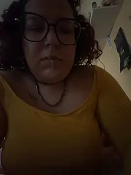 Snapshot of chiaretta_loveit chatting on 1, 12, 2025 chiaretta loveit online show from 1, 12, 2025