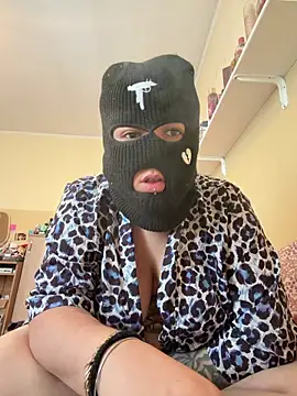 Snapshot of chiaretta_loveit chatting on 20, 4, 2026 chiaretta loveit online show from 20, 4, 2026