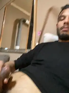 Snapshot of ScrammedHassidim chatting on 5, 2, 2026 ScrammedHassidim online show from 5, 2, 2026