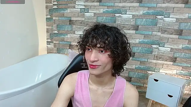 Snapshot of Chipi_tay chatting on 27, 9, 2025 Chipi tay online show from 27, 9, 2025