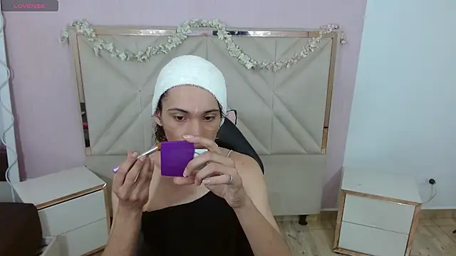 Snapshot of Chipi_tay chatting on 29, 11, 2025 Chipi tay online show from 29, 11, 2025