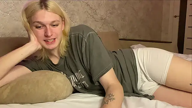 Snapshot of evelina228 chatting on 27, 11, 2025 evelina228 online show from 27, 11, 2025