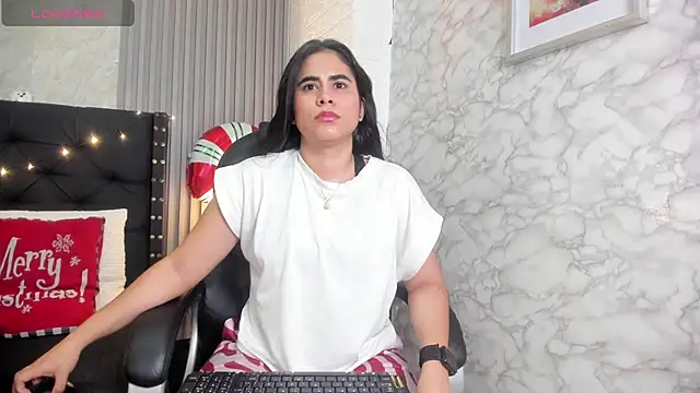 Snapshot of alicy__torres chatting on 17, 12, 2025 alicy torres online show from 17, 12, 2025