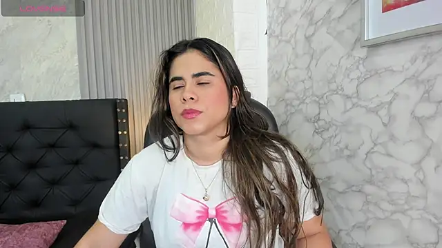 Snapshot of alicy__torres chatting on 25, 5, 2026 alicy torres online show from 25, 5, 2026