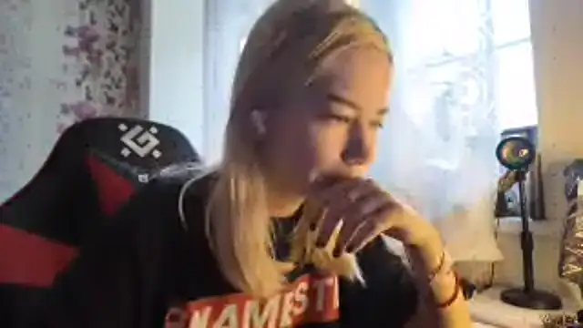 Snapshot of Witching_Moon chatting on 23, 10, 2025 Witching Moon online show from 23, 10, 2025