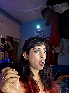 Snapshot of Love_Beauty01 chatting on 17, 6, 2026 Love Beauty01 online show from 17, 6, 2026