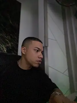 AlphaMasterXxx online show from 16, 10, 2025