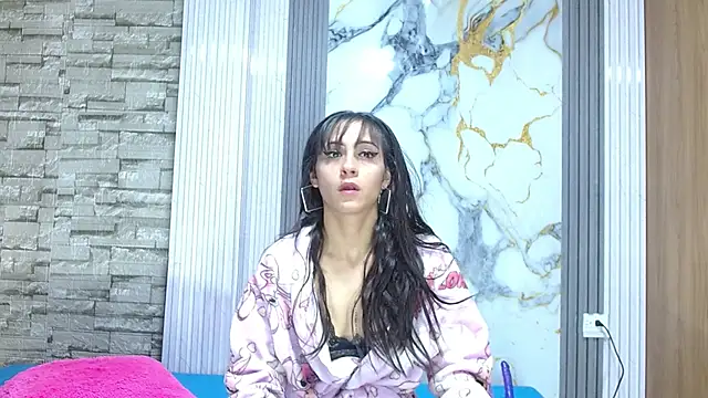 Snapshot of mikaela303av chatting on 22, 11, 2025 mikaela303av online show from 22, 11, 2025