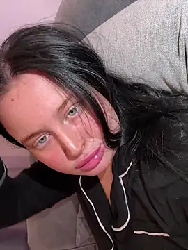 brunetteGirl274 online show from 2, 10, 2025