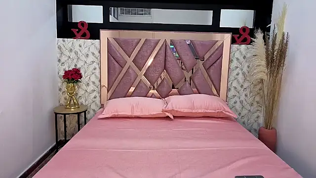 Snapshot of mysterius_boy chatting on 2, 12, 2025 mysterius boy online show from 2, 12, 2025