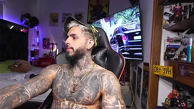 Snapshot of logan_hugh8 chatting on 19, 3, 2026 logan hugh8 online show from 19, 3, 2026