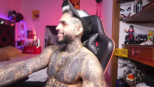 Snapshot of logan_hugh8 chatting on 30, 3, 2026 logan hugh8 online show from 30, 3, 2026