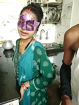 Snapshot of LOVE568 chatting on 8, 10, 2025 LOVE568 online show from 8, 10, 2025