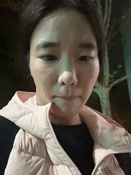 Snapshot of luluya1314 chatting on 8, 11, 2025 luluya1314 online show from 8, 11, 2025