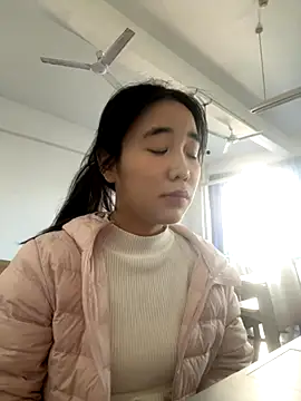 Snapshot of luluya1314 chatting on 19, 11, 2025 luluya1314 online show from 19, 11, 2025