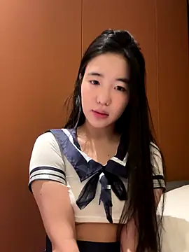 Snapshot of luluya1314 chatting on 23, 11, 2025 luluya1314 online show from 23, 11, 2025