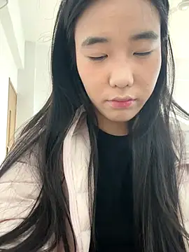 Snapshot of luluya1314 chatting on 25, 11, 2025 luluya1314 online show from 25, 11, 2025