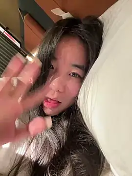 Snapshot of luluya1314 chatting on 13, 3, 2026 luluya1314 online show from 13, 3, 2026