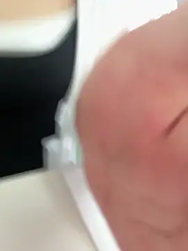 Snapshot of luluya1314 chatting on 15, 4, 2026 luluya1314 online show from 15, 4, 2026