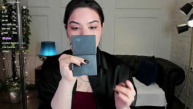 Dark Moni online show from 14, 3, 2026