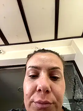 Snapshot of emmasweett11 chatting on 10, 9, 2025 emmasweett11 online show from 10, 9, 2025