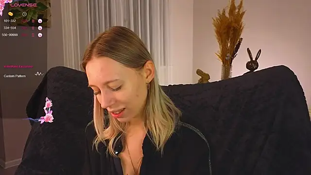 NyxaThorn online show from 19, 11, 2025