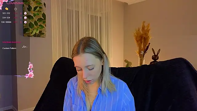 NyxaThorn online show from 22, 11, 2025