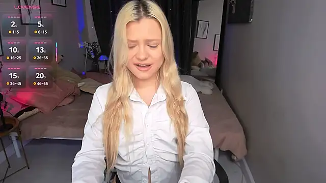 Millie Vanillies online show from 13, 10, 2025