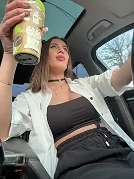  JessyRey  online show from 5, 3, 2026