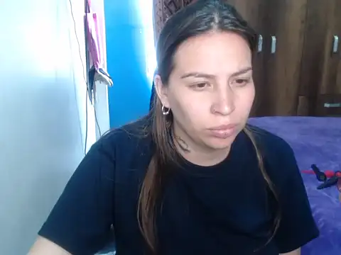 Snapshot of cloequeen15 chatting on 2, 2, 2026 cloequeen15 online show from 2, 2, 2026