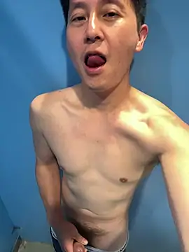 maxime0928 online show from 14, 4, 2026